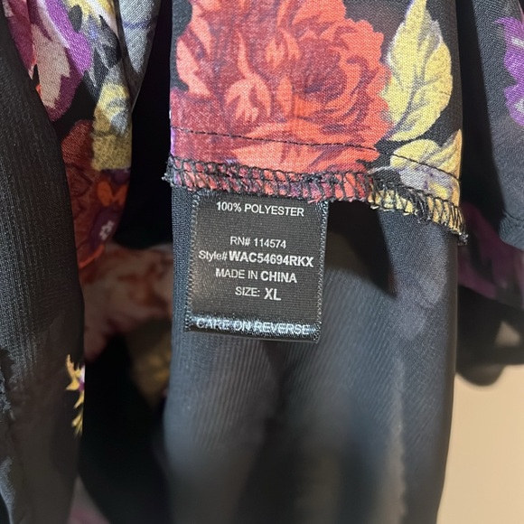 Pleione Women’s Floral Top - Picture 6 of 7